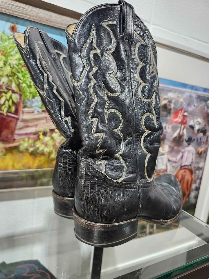Black Leather Cowboy Boots - Tony Lama Size 7D
