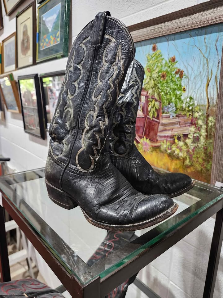 Black Leather Cowboy Boots - Tony Lama Size 7D