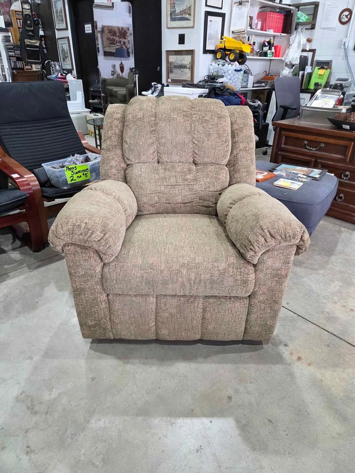 Comfy Fabric Recliner Chair