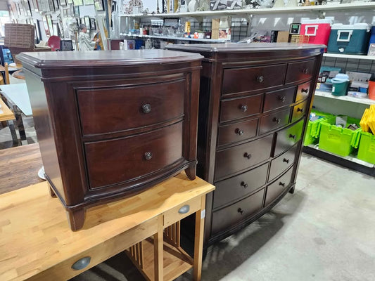 Large Dark Solid Wooden Dresser & Nightstand Set