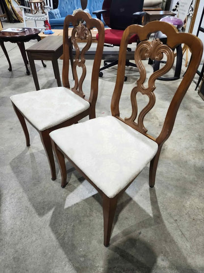 Set of 2 Vintage Dining Chairs