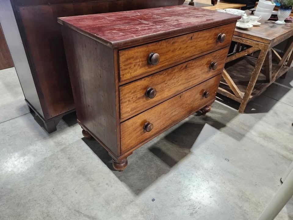 Vintage Wooden 3-Drawer Dresser