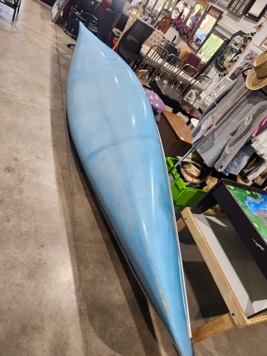 Clipper 16' Ranger Canoe with Paddle