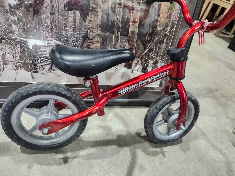 Chicco Red Bullet Balance Bike