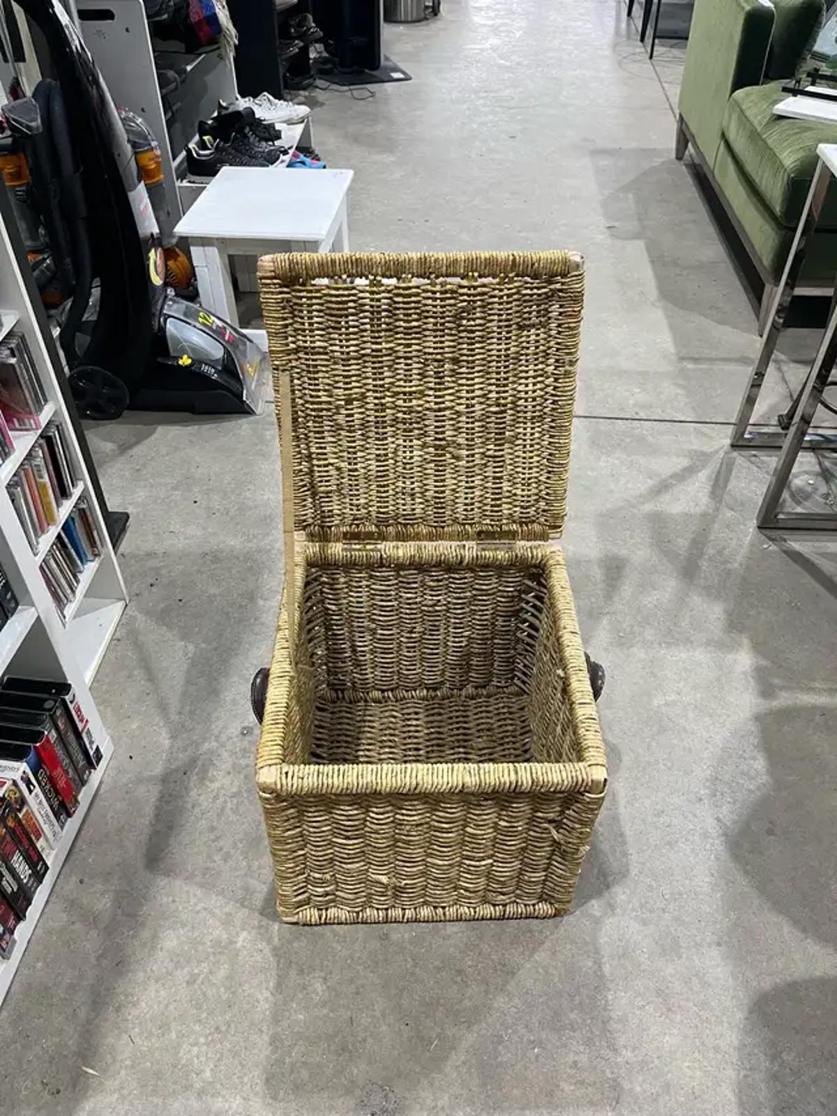 Wicker Storage Trunk