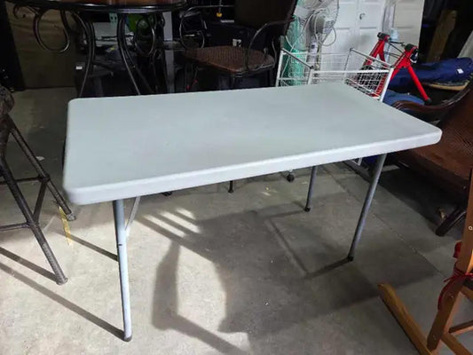 4ft Folding Table