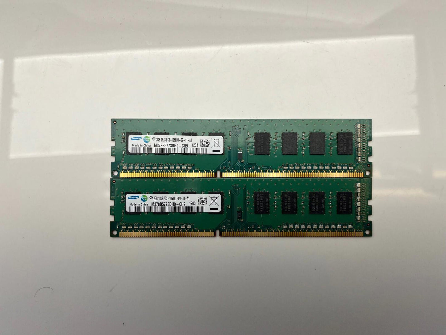 Samsung 4GB (2x2GB) DDR3 1333 RAM Kit M378B5773DH0-CH9
