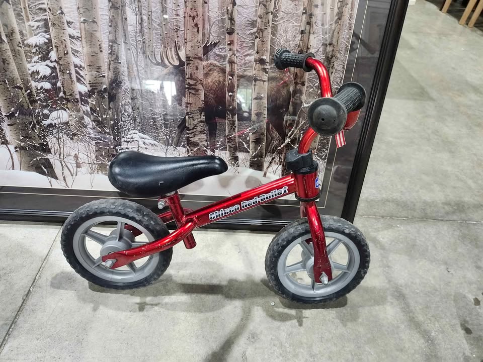 Chicco Red Bullet Balance Bike