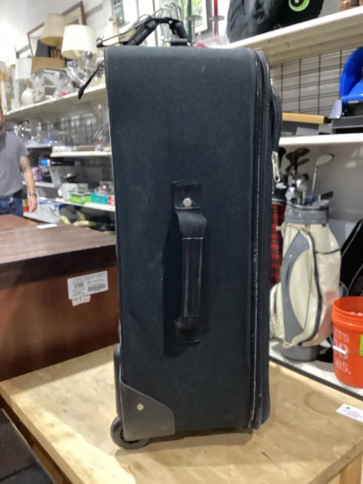 DELSEY Black Rolling Suitcase