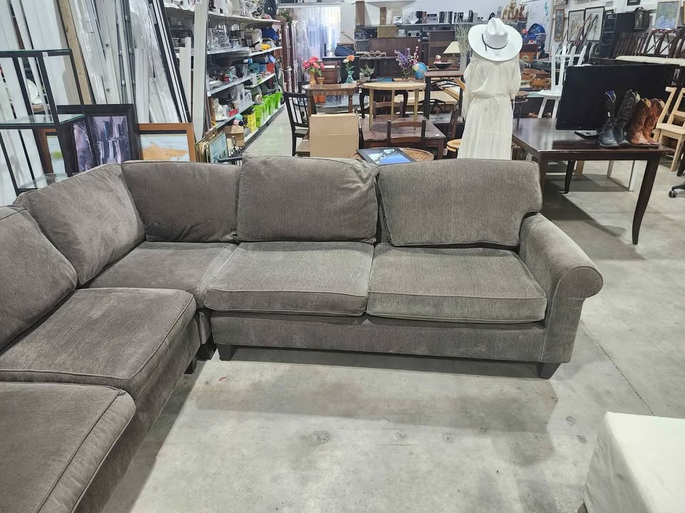 Large 4-Piece Sectional Sofa - Max Home - Great Condition!