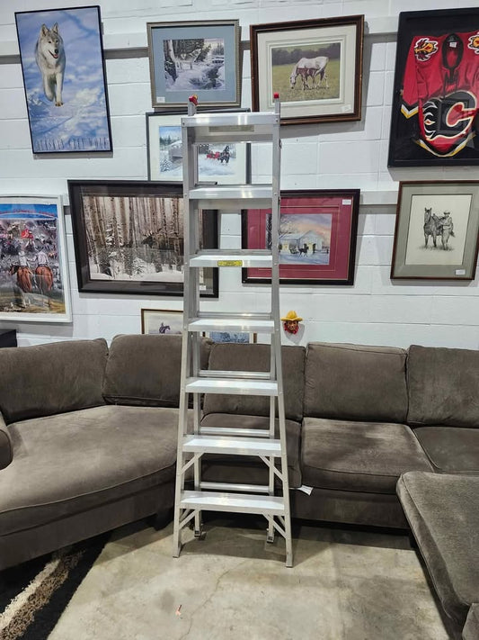 BON Extendable Aluminum Ladder - 7ft to 11ft