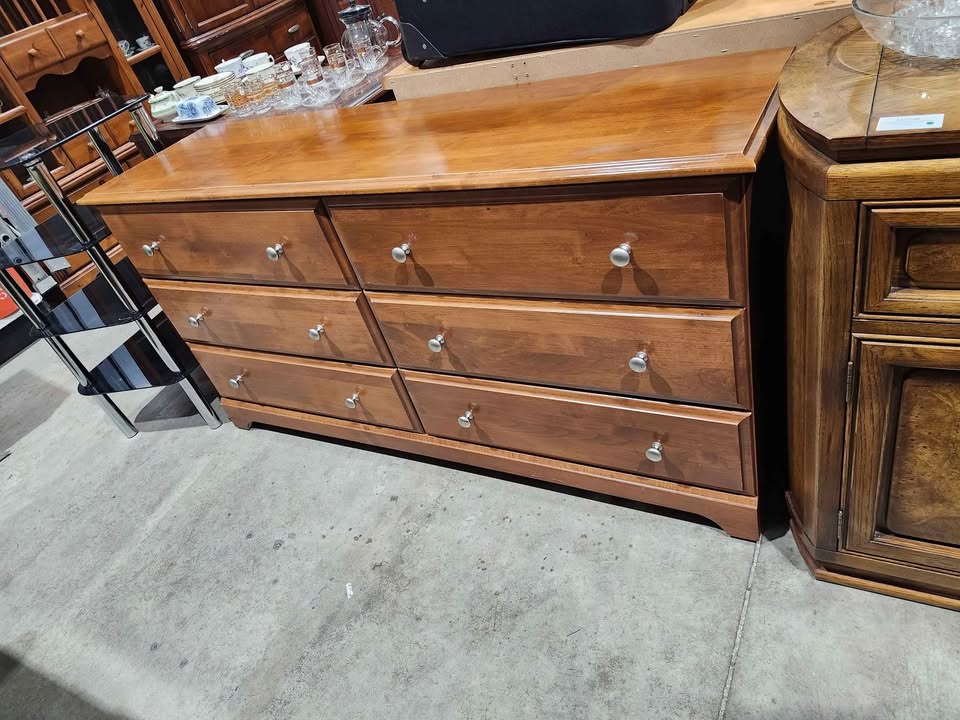 Wooden 6-Drawer Dresser