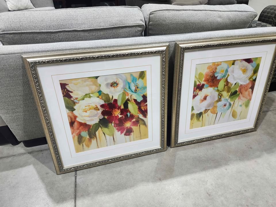 Set of 2 Framed Floral Prints by Laurie Demuth