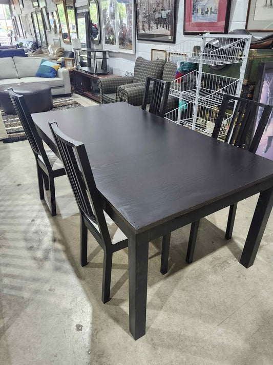 IKEA BJURSTA Exandable Dining Table & 4 Chairs