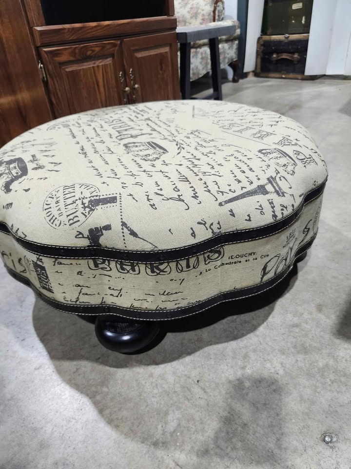 Round Vintage Paris Themed Ottoman