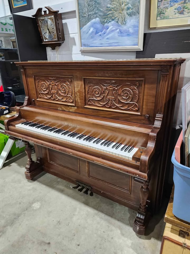 Antique Mcphail & Co Boston upright Piano - 1892!