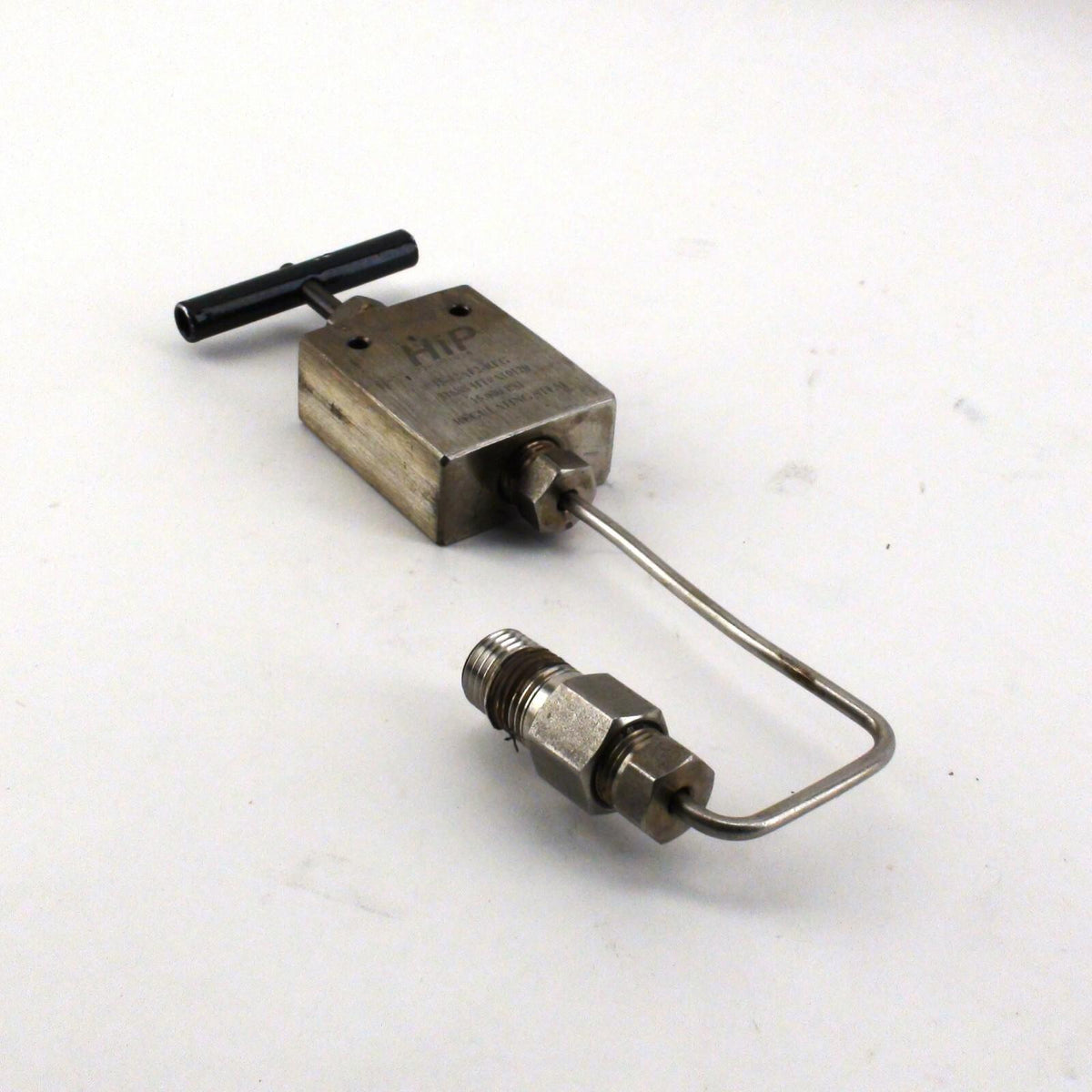 HiP 15-12AF2-REG Taper Seal Valve Fitting With Connector - 15 000 PSI - Used