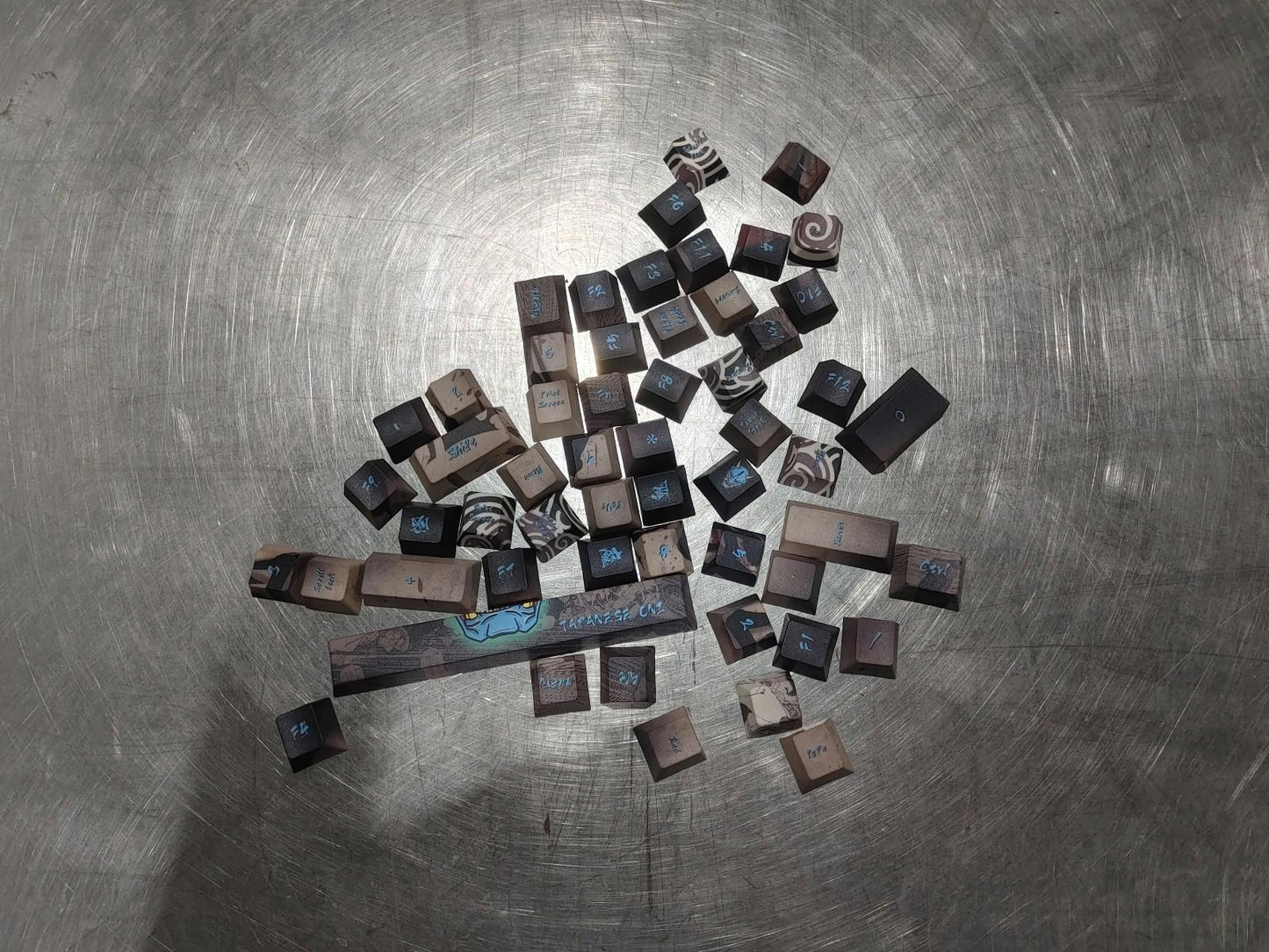 GOOD CONDITION Lot of Assorted Keycaps Brown/Blue