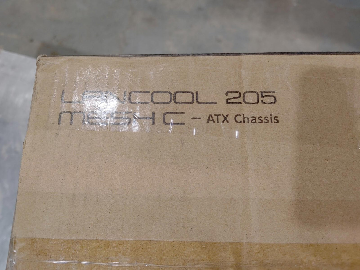Brand New In Box Lian Li LanCool 205 Mesh C ATX Computer Case Black