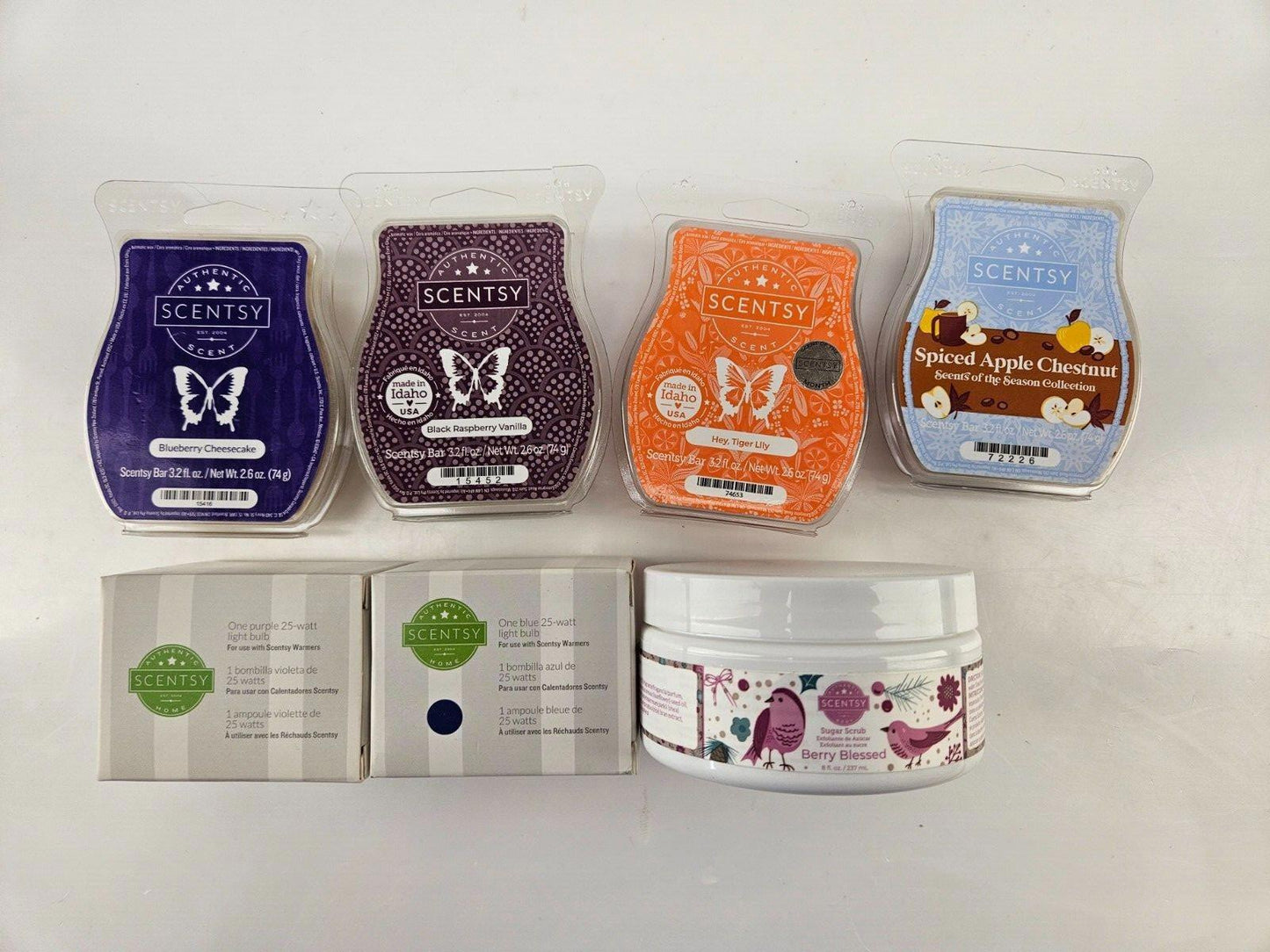 Lot of 7 Scentsy Wax and Bulbs