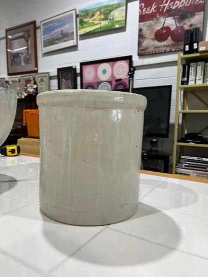 Ceramic vintage style planter