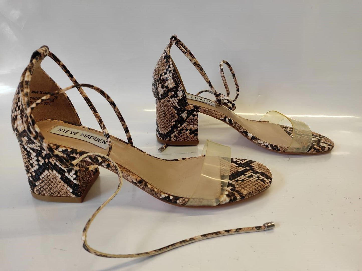 STEVE MADDEN Women's Snake Print Ibbie Sandal  Size US 7.5
