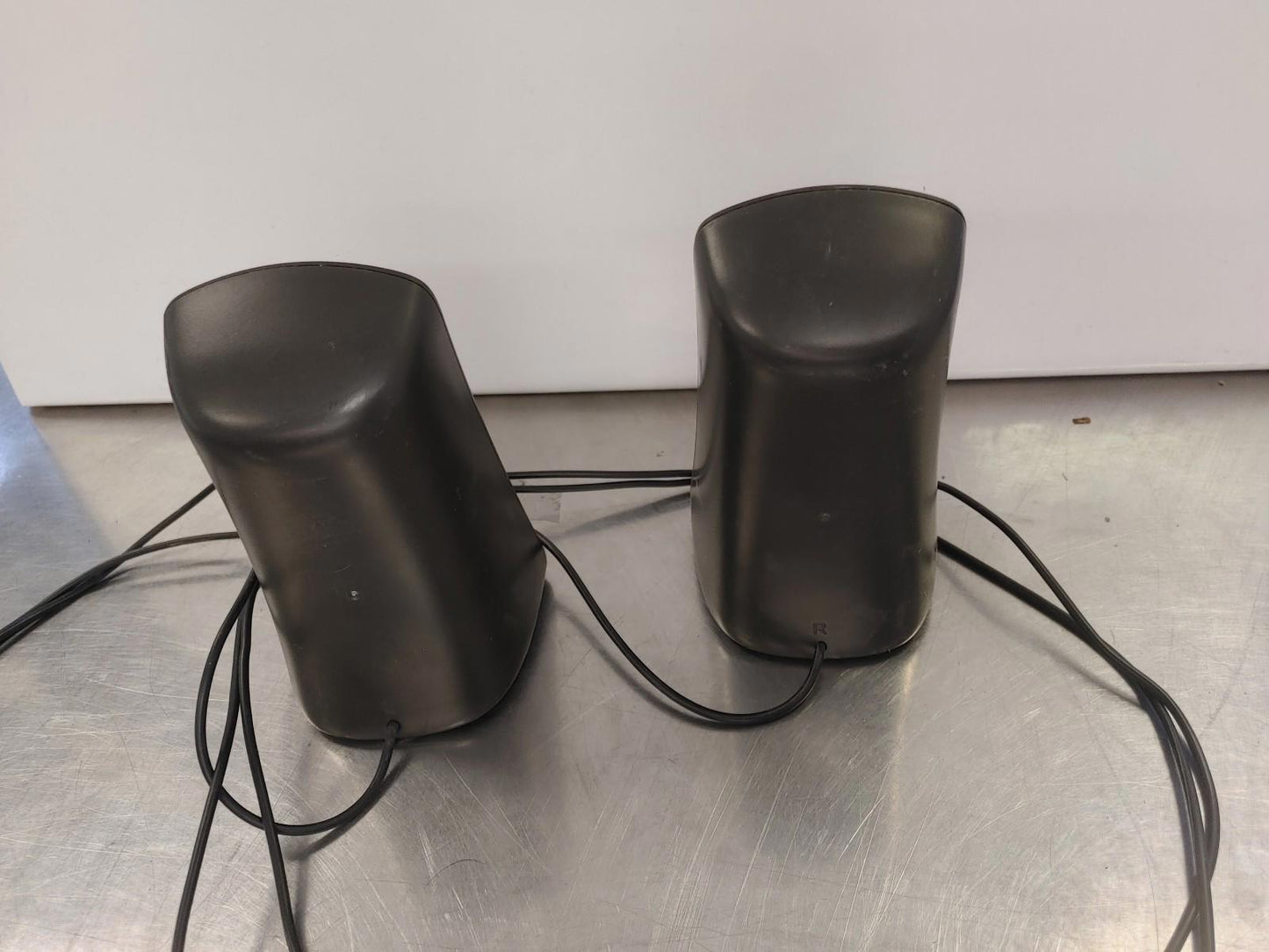 Good Condition Logitech Wired Desk Stereo Speakers Black Tested Working