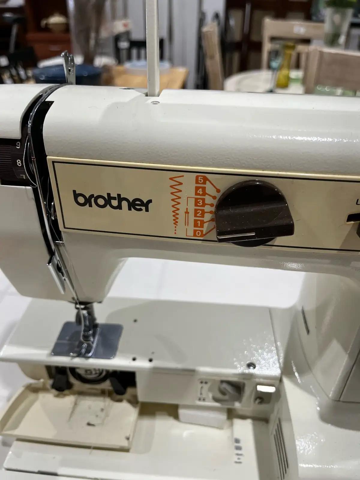 Metal Brother Sewing Machine