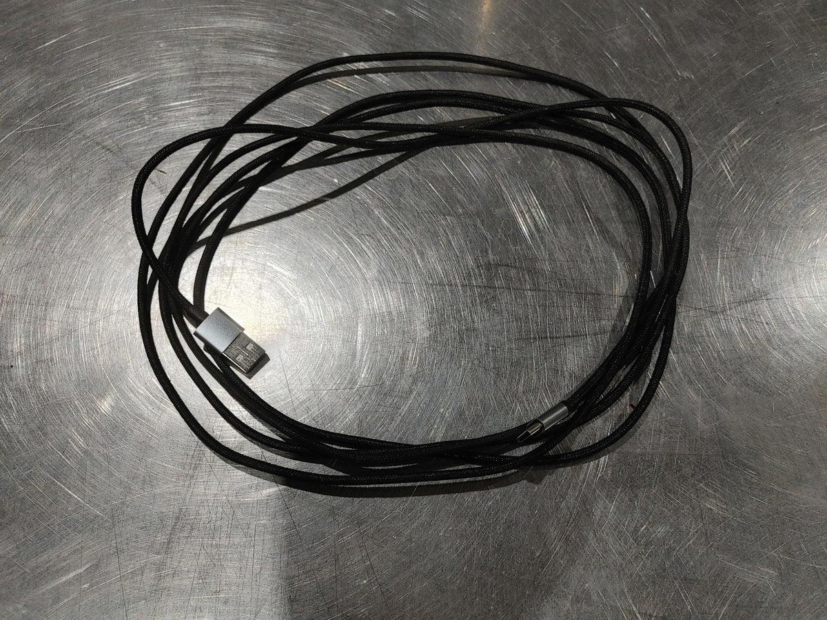 EXCELLENT ÉTAT Câble USB-C vers USB-A 10 pi Tressé Noir/Argent pour PC Mac