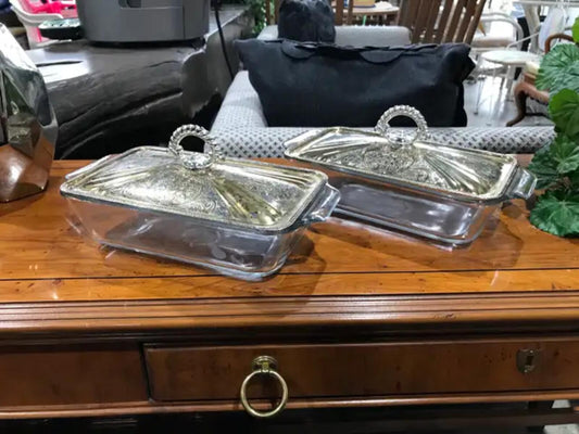 Corning Ware Casserol Dishes With Ornate Lids - Set of 2