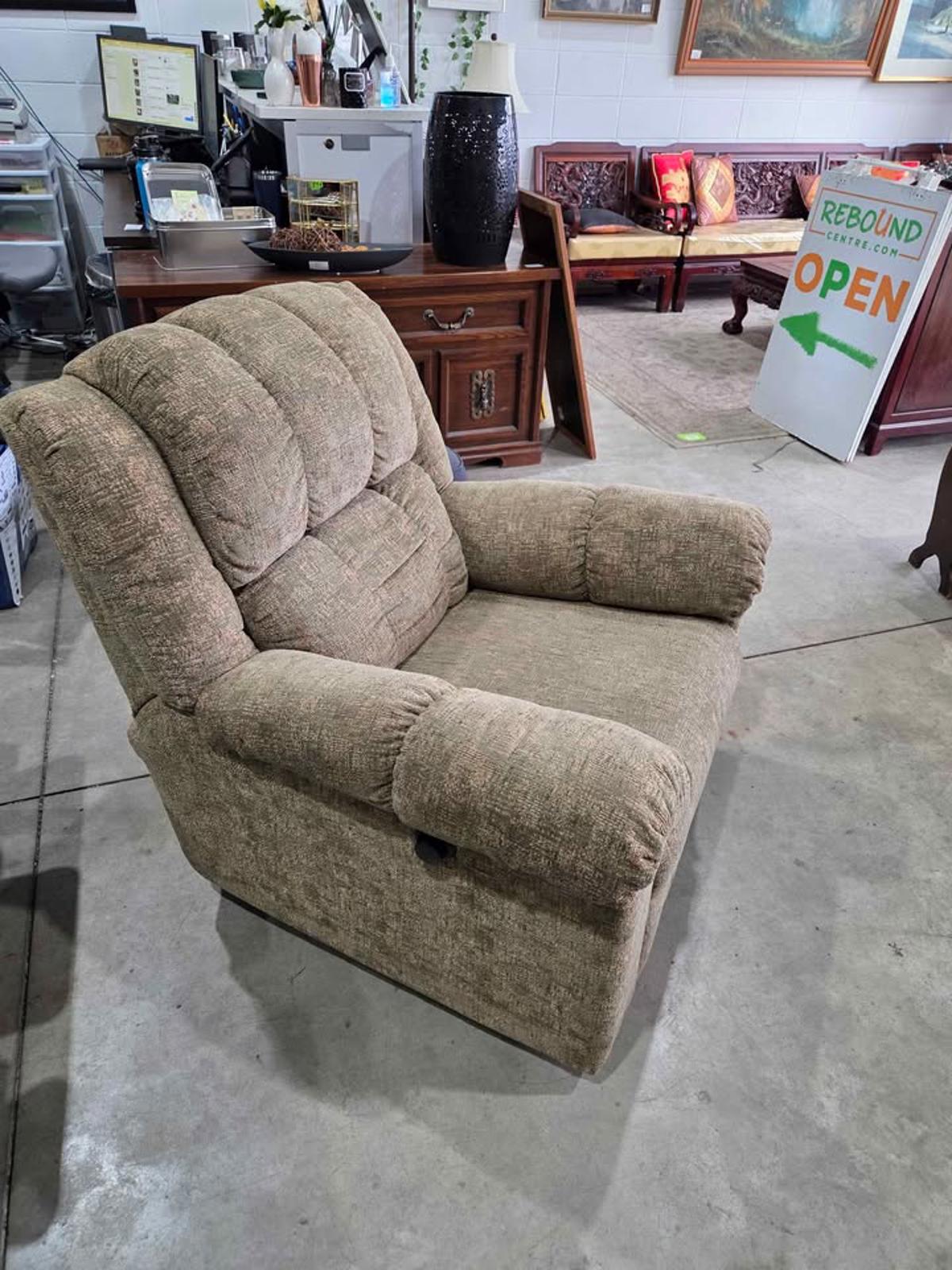 Comfy Fabric Recliner Chair