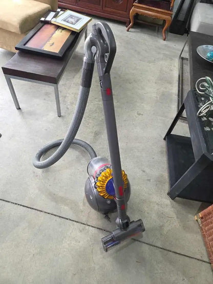 Dyson Big Ball Multifloor Vacuum Cleaner