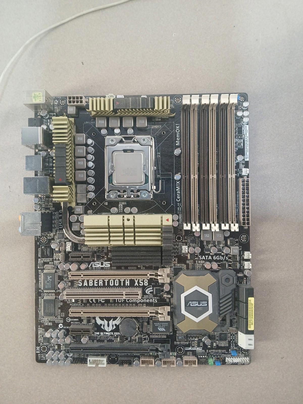 Combo carte mère et processeur ASUS X58 Sabretooth et Intel Xeon x5660 6C12T