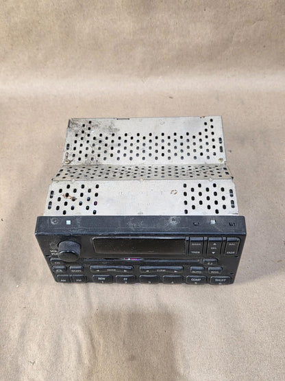 1999-2004 Ford F-150 F150 Radio Receiver AM-FM-CD player YL3F-18C869-AB