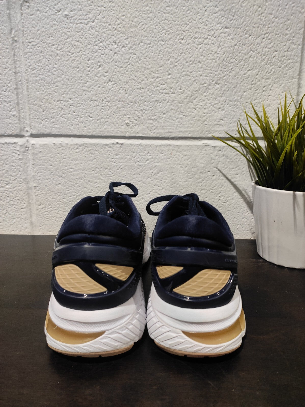 Asics Gel-Kayano 26 Navy Blue Gold Running Shoes 1012A457 Women Size 9 FlyteFoam