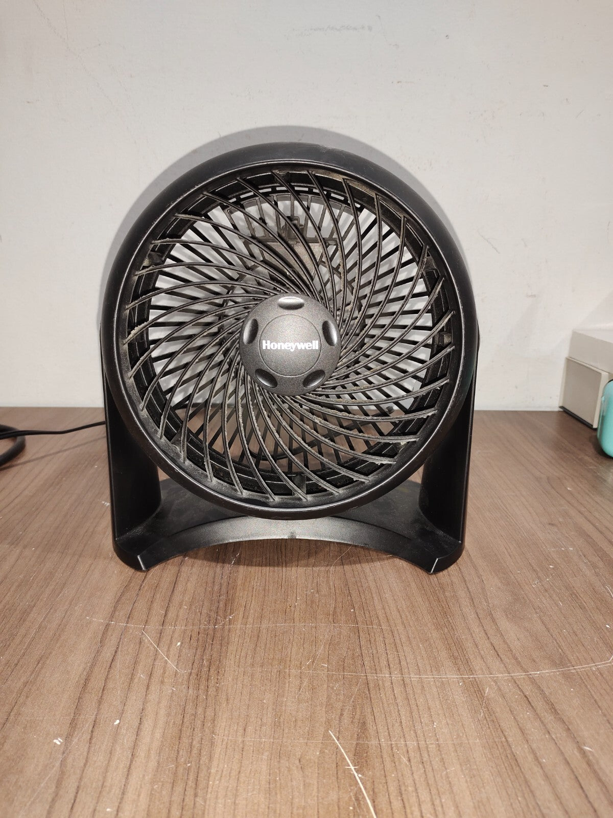 Honeywell HT-900 TurboForce Power Electric Air Circulator Fan 3 Speed 9" Black