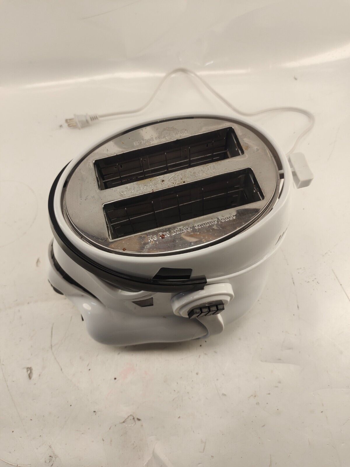 Star Wars Toaster, Star Wars Stormtrooper Helmet Toast On The Dark Side