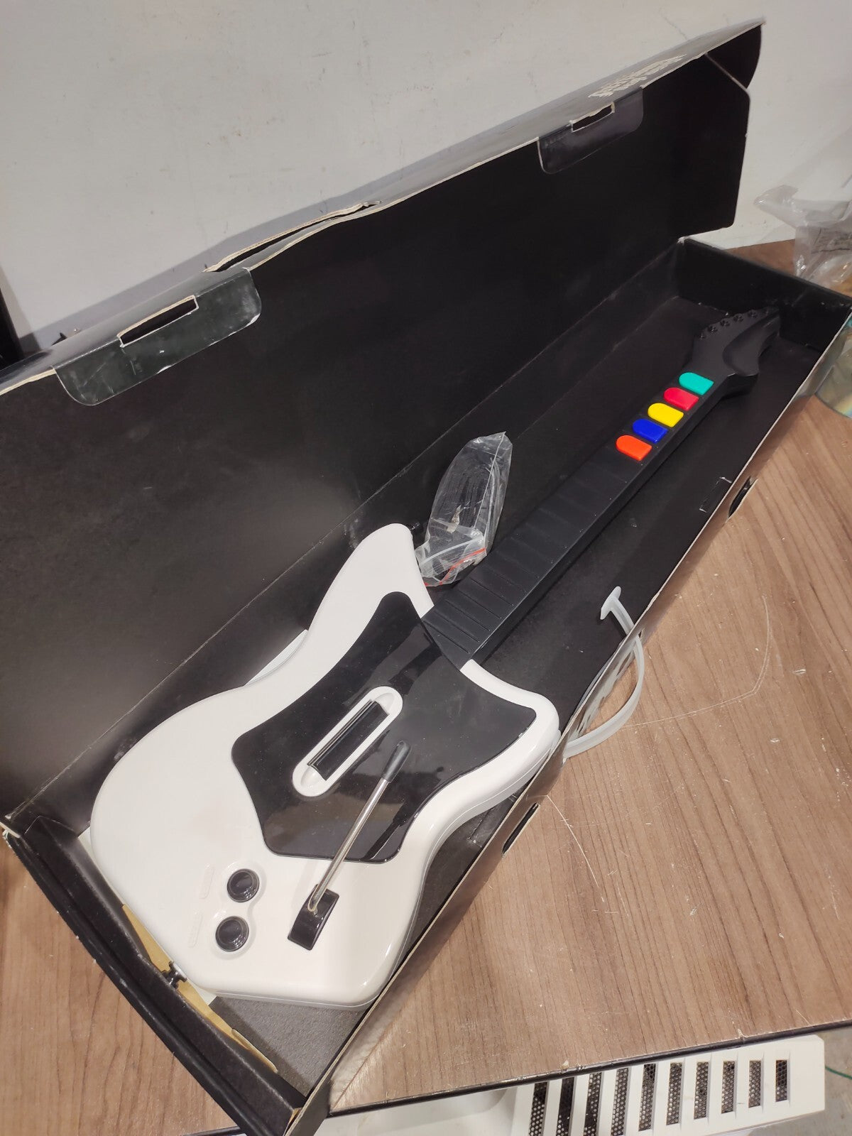 Red-Octane Guitar Hero Wireless Guitar White 95025 For Playstation 2 PS2 - 1