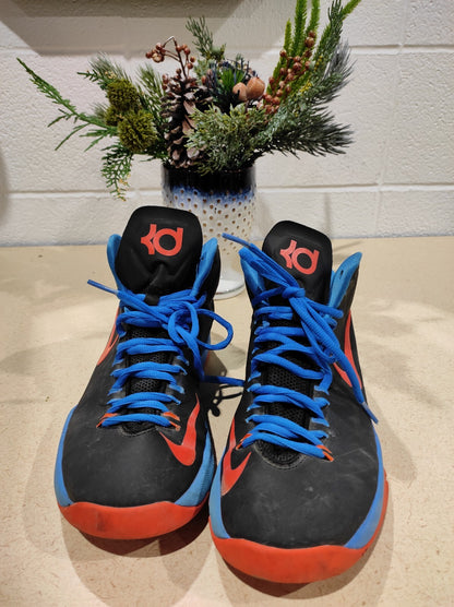 Nike Thunder Away men’s blue black shoes sneakers Size 6 Youth