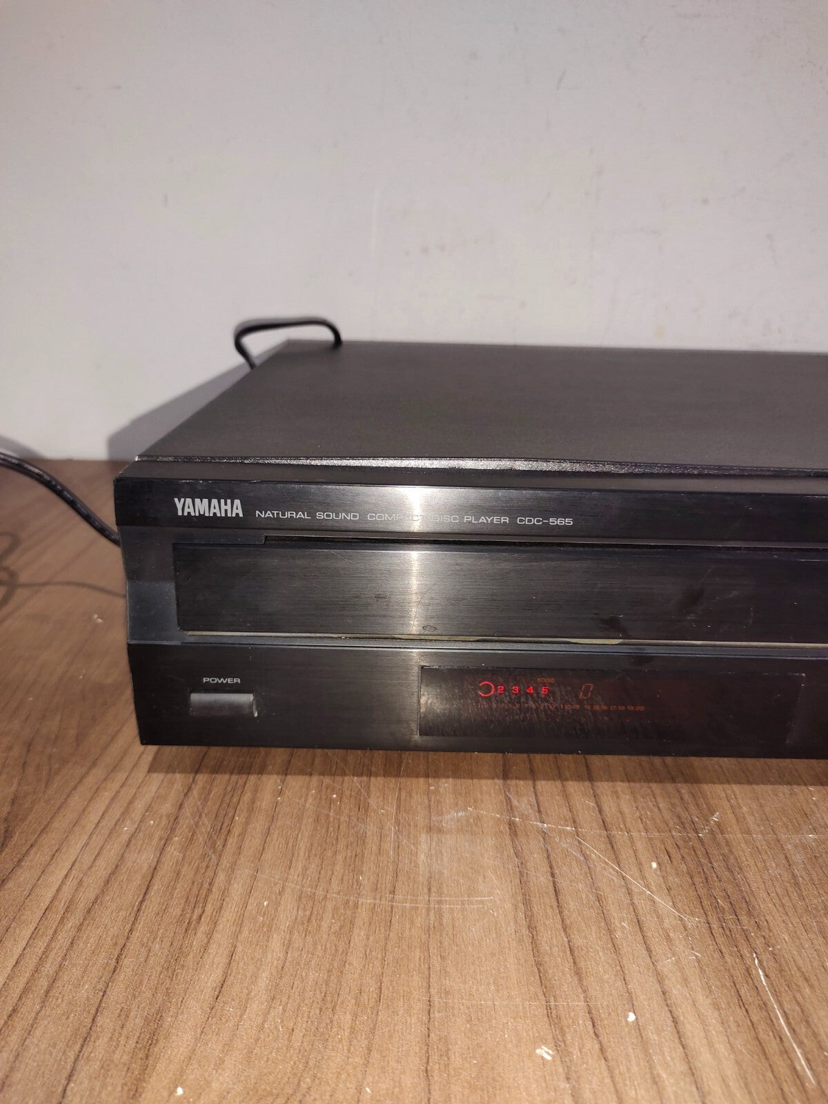 Yamaha CDC-565 5 Disc CD Player Changer