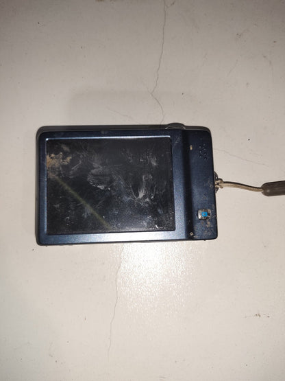 HP (Hewlett-Packard) PC460T 14.2MP Digital Camera, Touch Screen - Untested