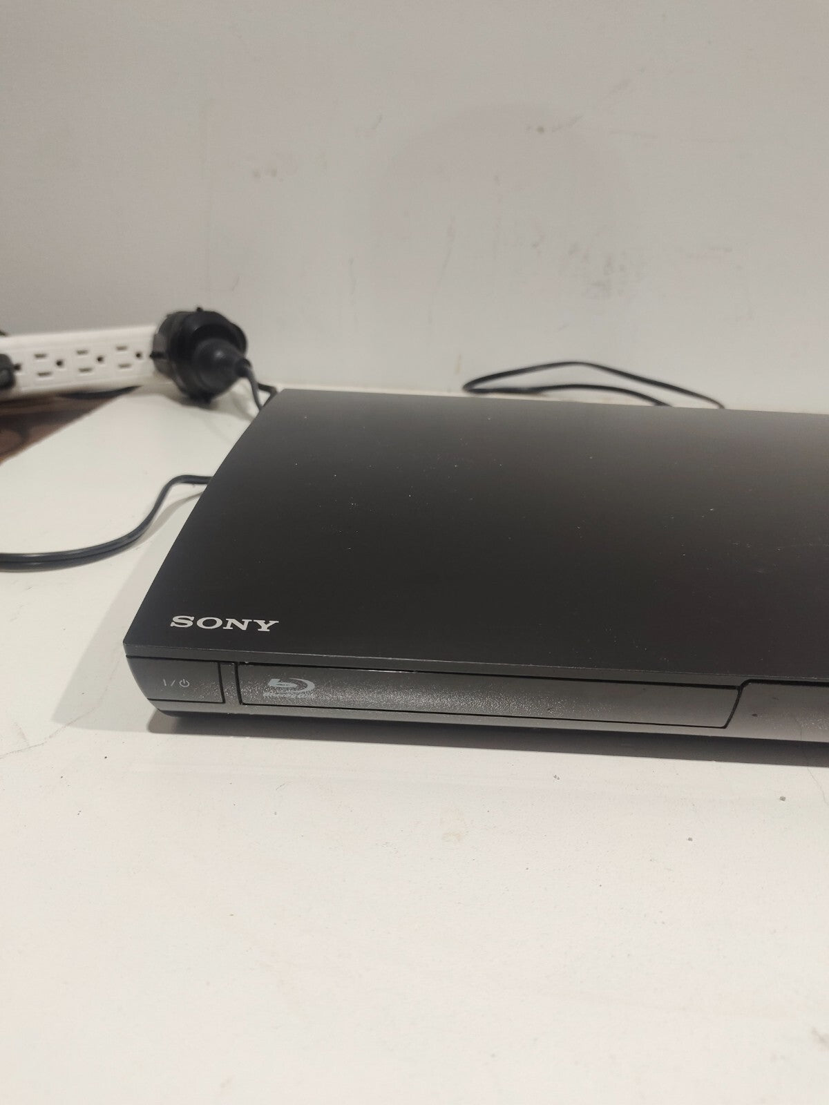 Sony BDV-E690 1080p Blu-Ray Player