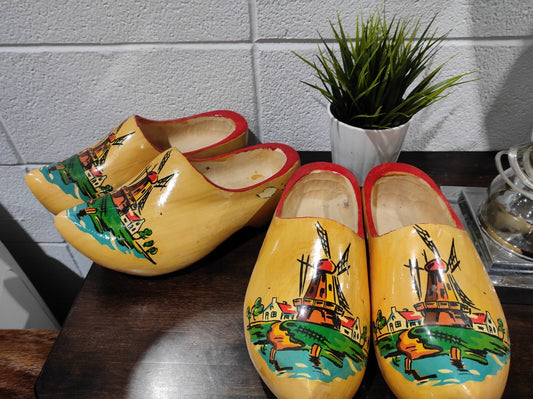 Vintage Windmill Scenery Holland Wooden Clog Shoes Souvenir 10” Size 25 Set of 2
