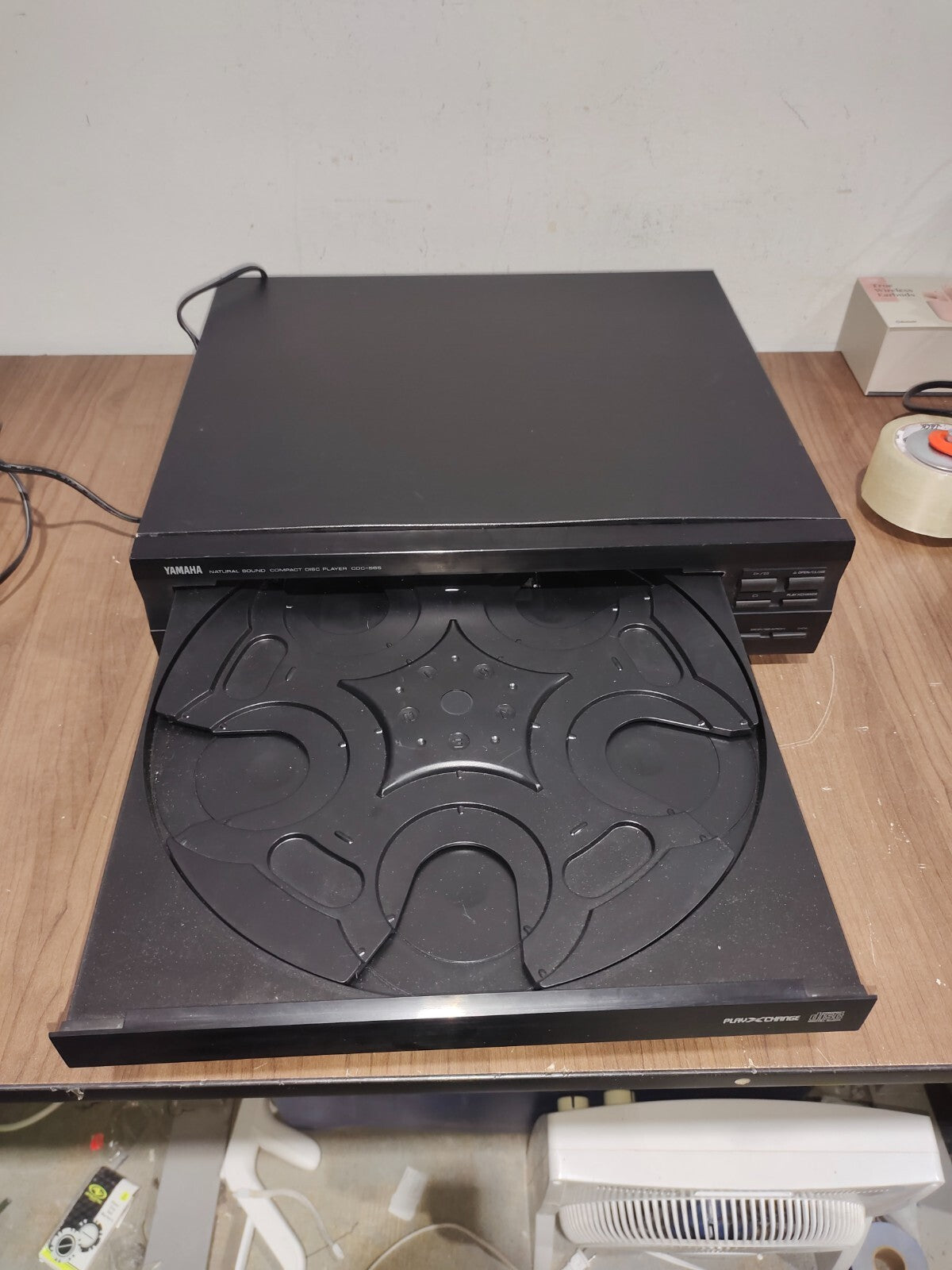 Yamaha CDC-565 5 Disc CD Player Changer