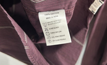 Levi's Slim Fit Dress Shirt Women's size S Stripped Burgundy