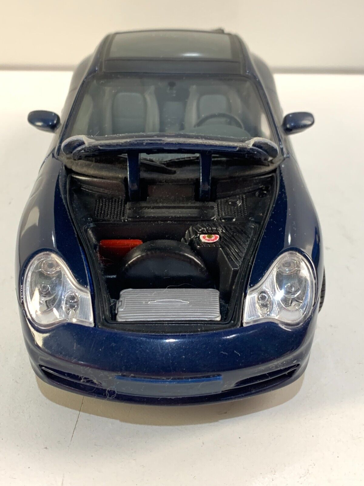 Porsche 911 Carrera Targa Blue 1/18 Diecast Car Model by Maisto 31627