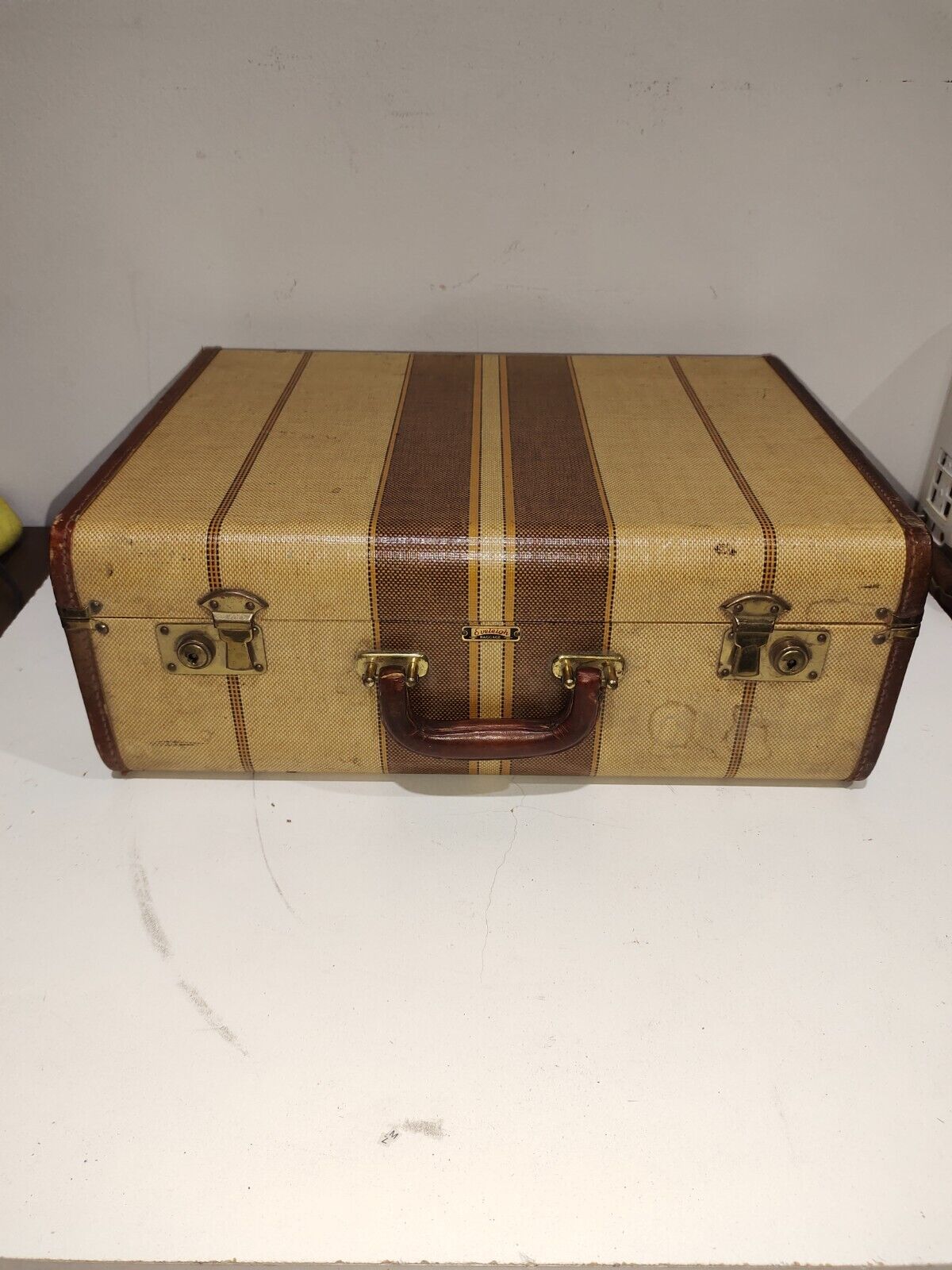 Vintage Eveleigh Baggage Suitcase