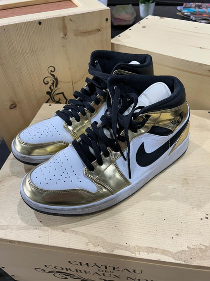 Nike Air Jordan 1 Mid Metallic Gold Black White Men's Size 11
