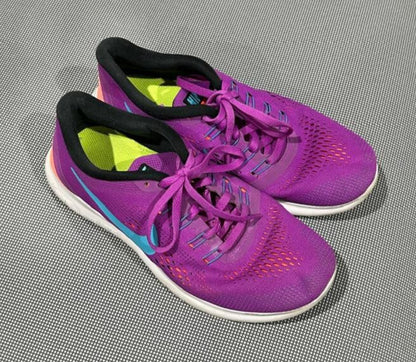 Nike Free Run Size 6 Women's Running Shoes Fuchsia