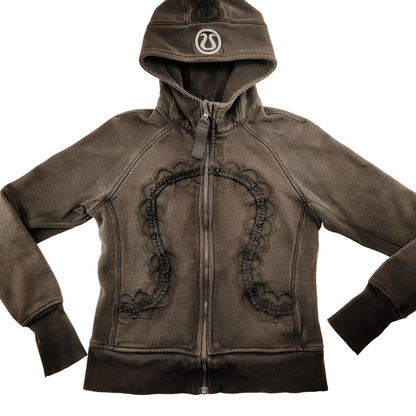 Lululemon Hiver 2013 Black Scuba Hoodie with Lace Ruffle Logo